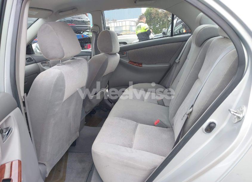 Photo 8 of 2005 Toyota Corolla LE (VIN 1NXBR32E15Z544348)