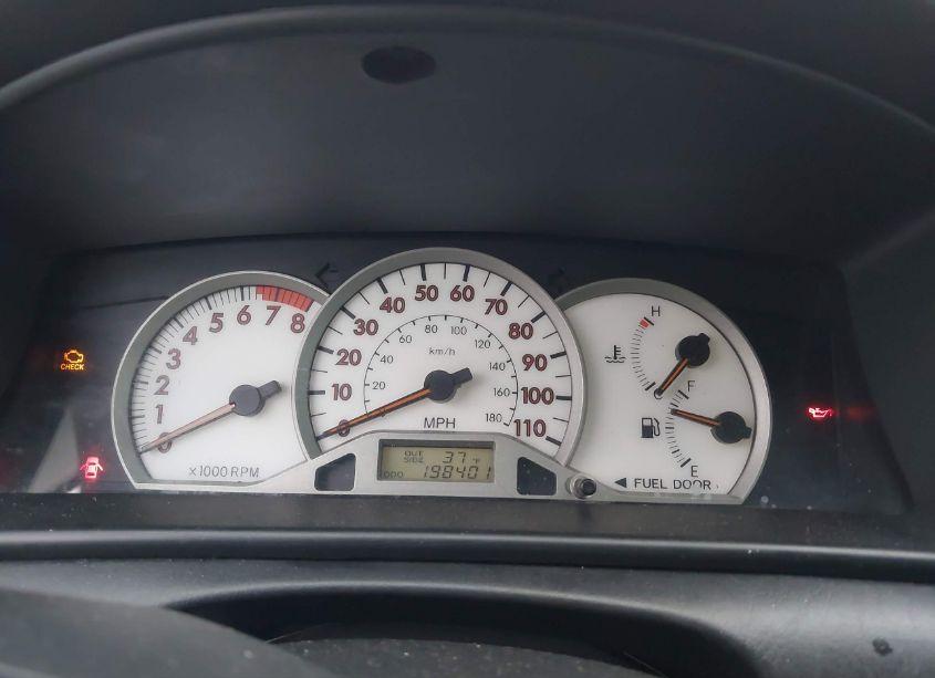 Photo 15 of 2005 Toyota Corolla S (VIN 1NXBR32E15Z549517)