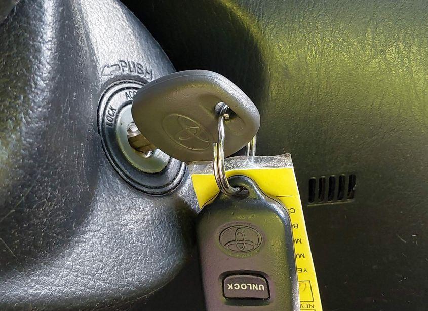 Photo 11 of 2006 Toyota Corolla S (VIN 1NXBR32E16Z663907)