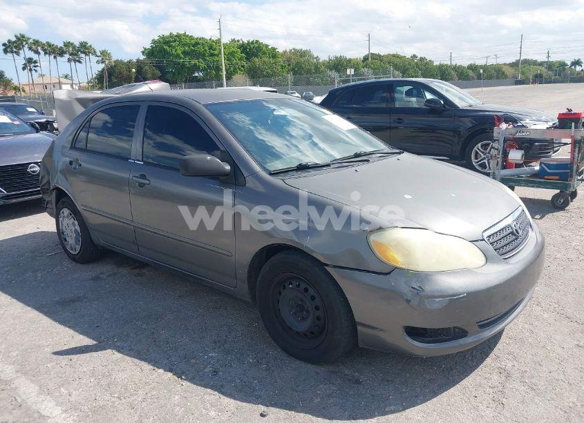 2006 Toyota Corolla CE (VIN 1NXBR32E16Z749895) main photo