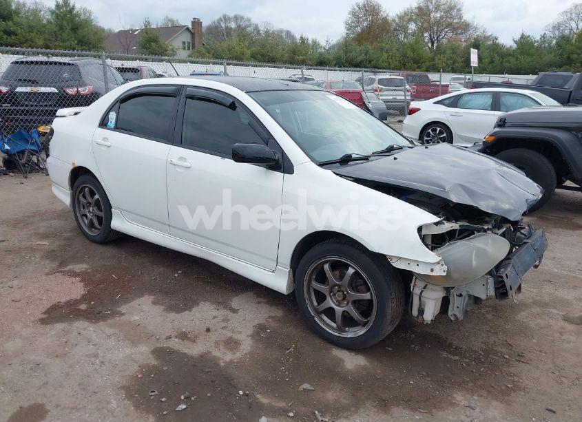 2007 Toyota Corolla S (VIN 1NXBR32E17Z821048) main photo