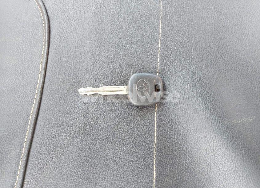 Photo 11 of 2007 Toyota Corolla CE (VIN 1NXBR32E17Z888488)