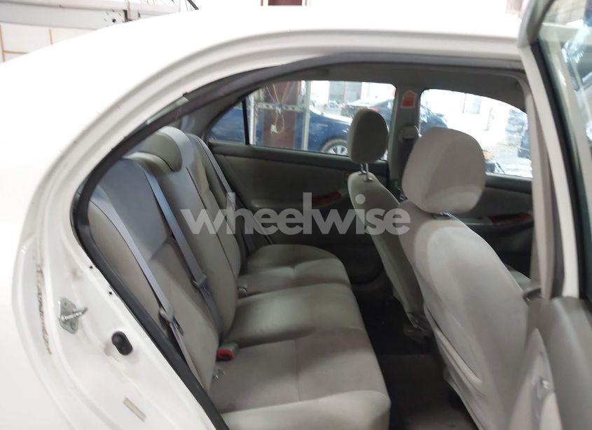 Photo 8 of 2007 Toyota Corolla LE (VIN 1NXBR32E17Z901904)