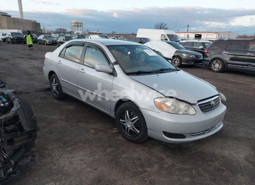 2007 Toyota Corolla LE (VIN 1NXBR32E17Z908576) main photo
