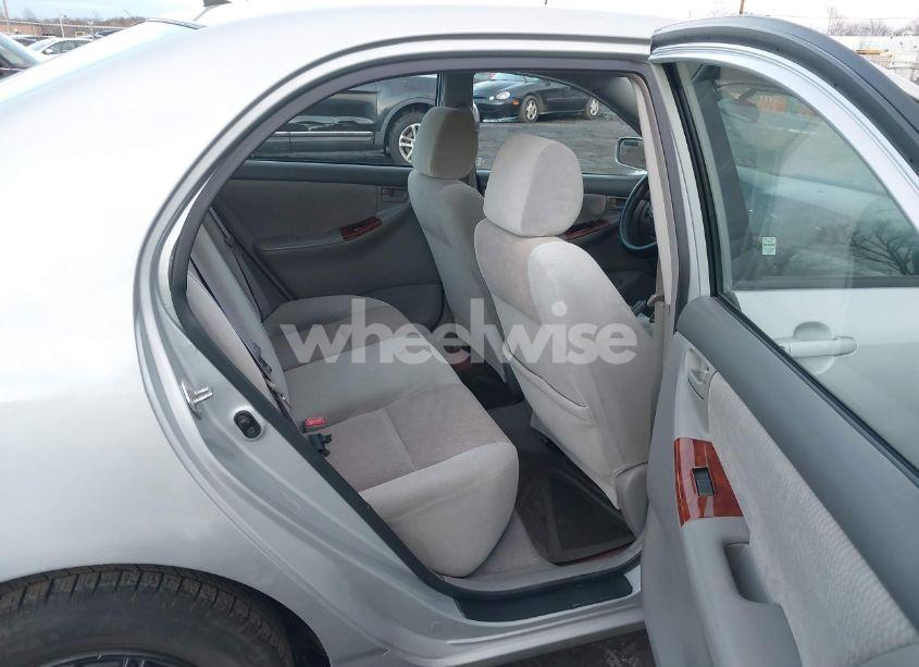 Photo 8 of 2007 Toyota Corolla LE (VIN 1NXBR32E17Z908576)