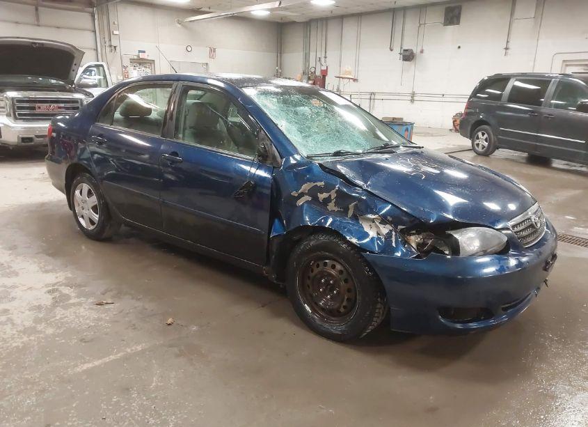 2008 Toyota Corolla LE (VIN 1NXBR32E18Z940459) main photo