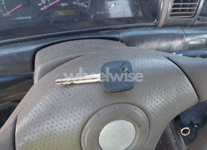 Photo 11 of 2003 Toyota Corolla CE (VIN 1NXBR32E23Z048407)