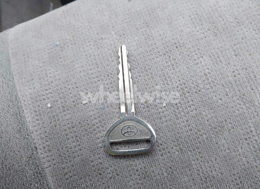 Photo 11 of 2003 Toyota Corolla CE (VIN 1NXBR32E23Z097140)