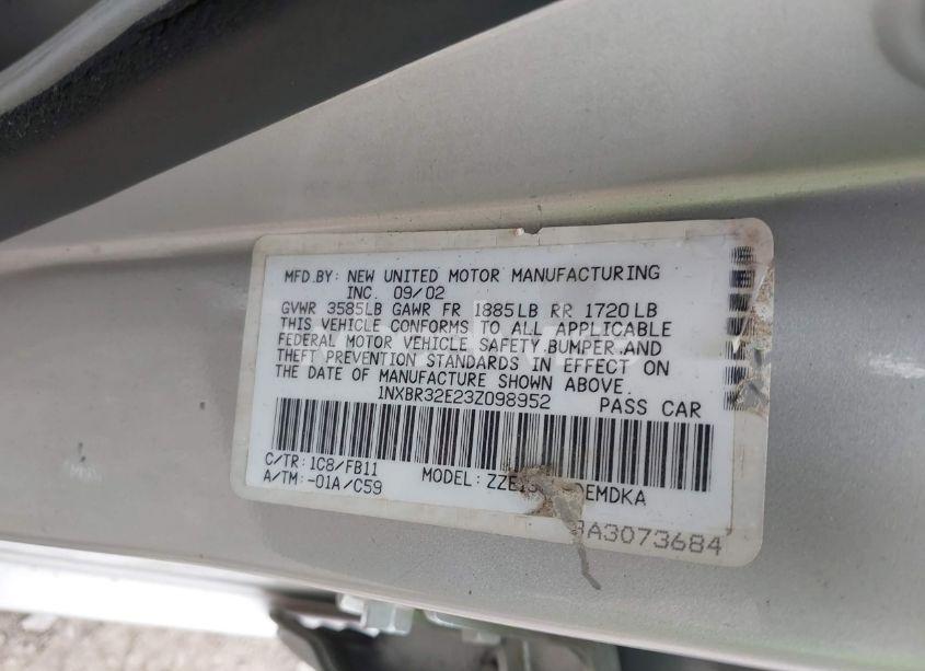 Photo 9 of 2003 Toyota Corolla CE (VIN 1NXBR32E23Z098952)