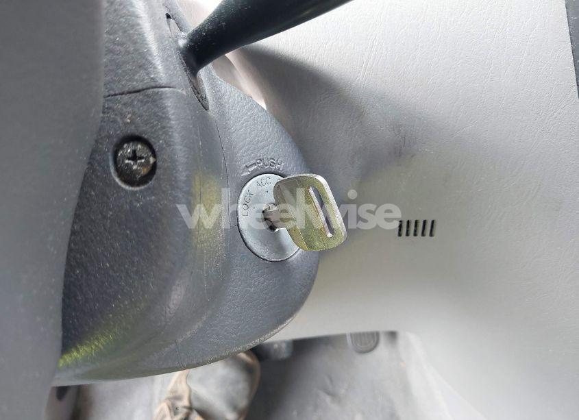 Photo 11 of 2004 Toyota Corolla CE (VIN 1NXBR32E24Z202325)