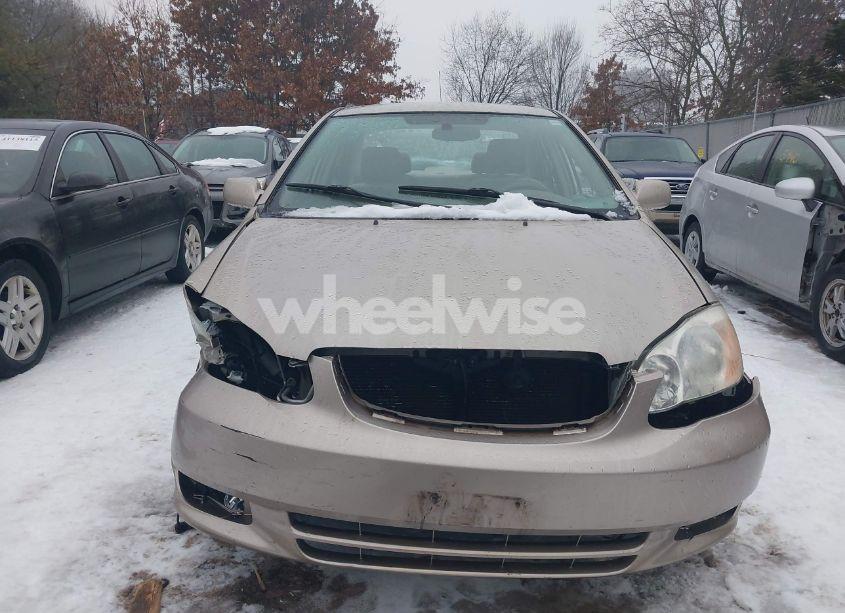 Photo 13 of 2004 Toyota Corolla LE (VIN 1NXBR32E24Z205936)