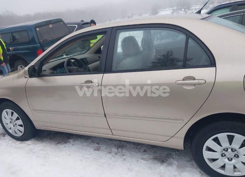 Photo 15 of 2004 Toyota Corolla LE (VIN 1NXBR32E24Z205936)