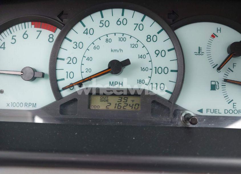 Photo 7 of 2004 Toyota Corolla LE (VIN 1NXBR32E24Z228732)