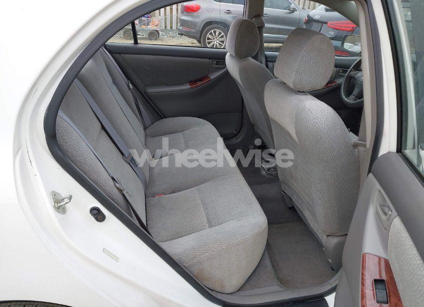 Photo 8 of 2004 Toyota Corolla LE (VIN 1NXBR32E24Z228732)