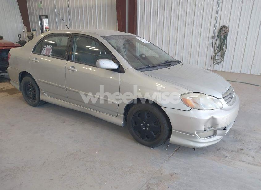 2004 Toyota Corolla S (VIN 1NXBR32E24Z249922) main photo