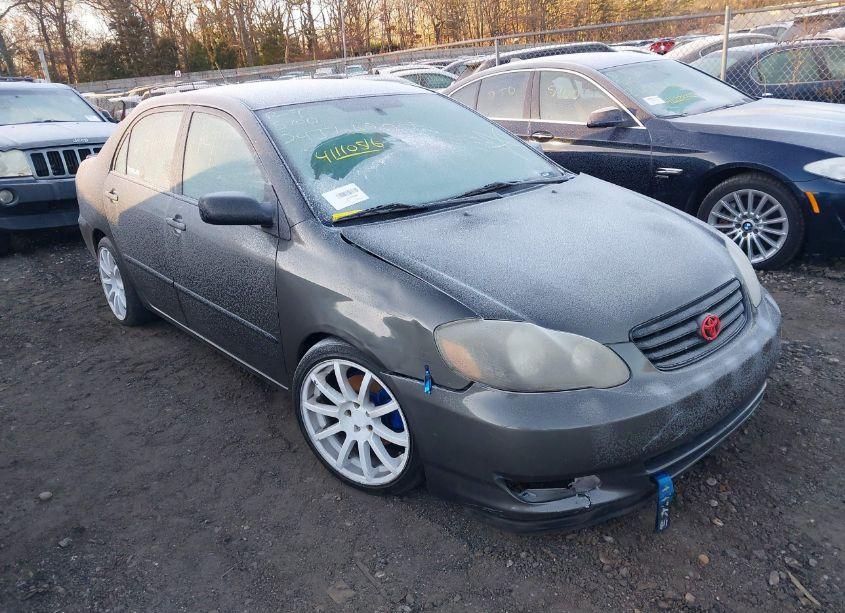 2004 Toyota Corolla CE (VIN 1NXBR32E24Z292768) main photo