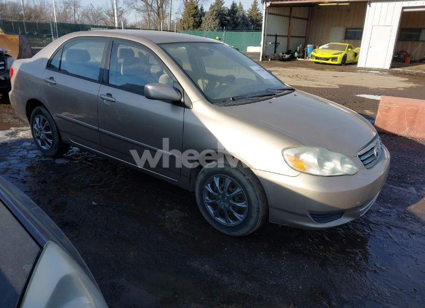 2004 Toyota Corolla LE (VIN 1NXBR32E24Z323064) main photo