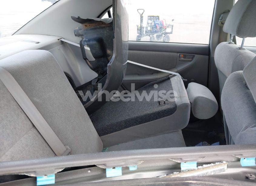 Photo 8 of 2004 Toyota Corolla CE/LE/S (VIN 1NXBR32E24Z336798)