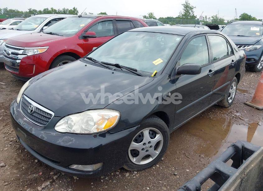 Photo 2 of 2005 Toyota Corolla CE (VIN 1NXBR32E25Z370757)