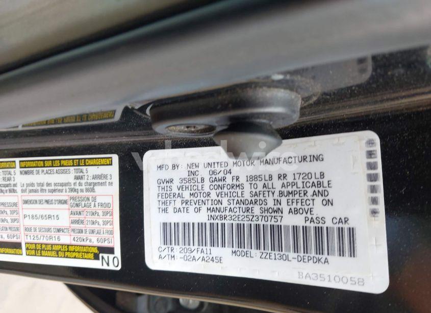 Photo 9 of 2005 Toyota Corolla CE (VIN 1NXBR32E25Z370757)