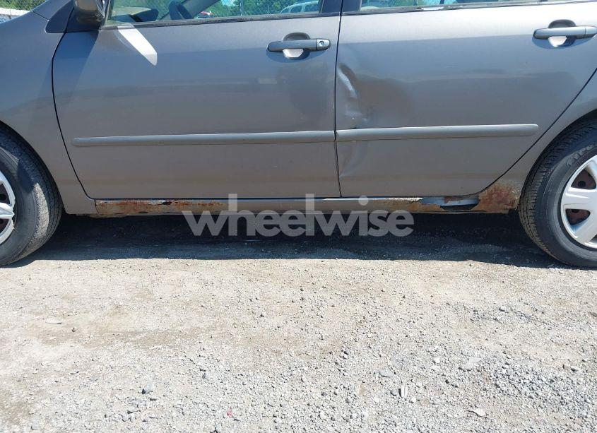 Photo 13 of 2005 Toyota Corolla LE (VIN 1NXBR32E25Z375280)