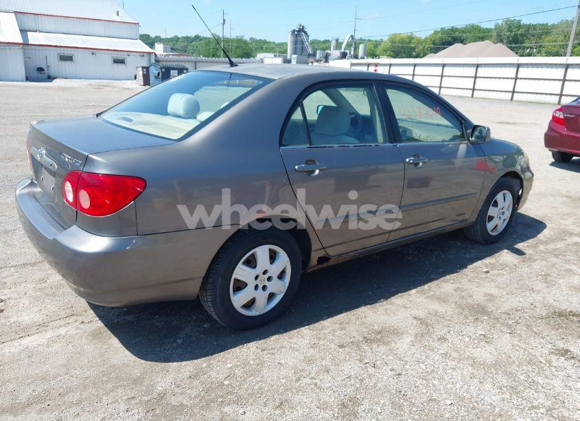 Photo 4 of 2005 Toyota Corolla LE (VIN 1NXBR32E25Z375280)