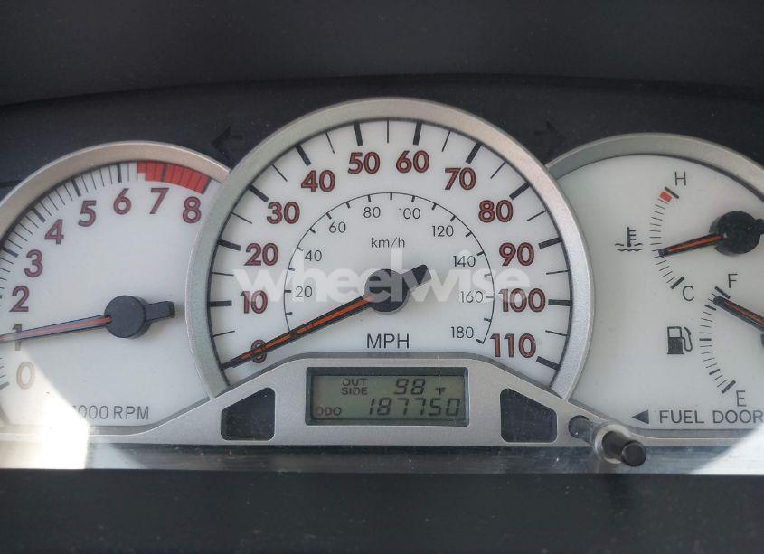 Photo 7 of 2005 Toyota Corolla S (VIN 1NXBR32E25Z422307)