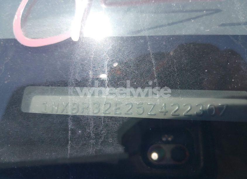 Photo 9 of 2005 Toyota Corolla S (VIN 1NXBR32E25Z422307)