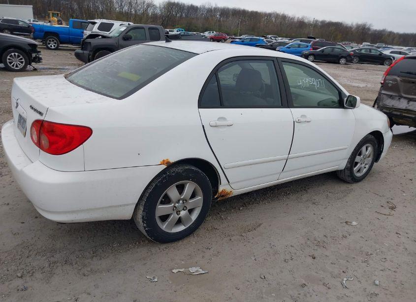 Photo 4 of 2005 Toyota Corolla LE (VIN 1NXBR32E25Z422792)