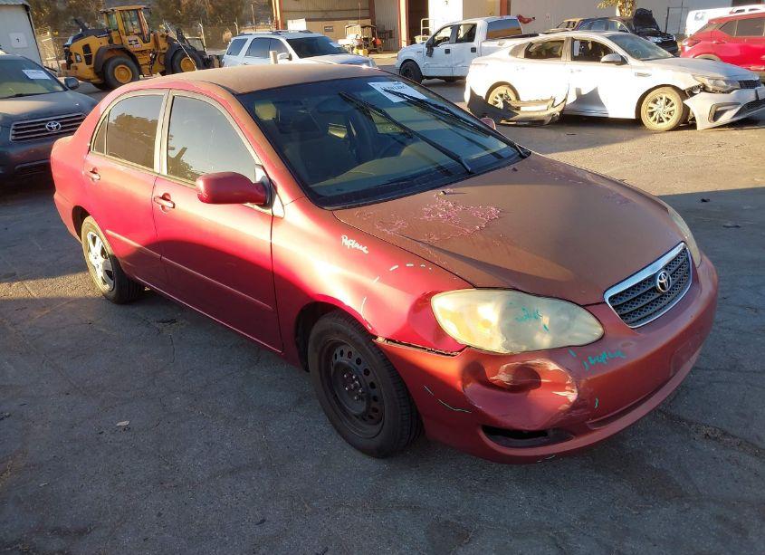 2005 Toyota Corolla LE (VIN 1NXBR32E25Z438250) main photo