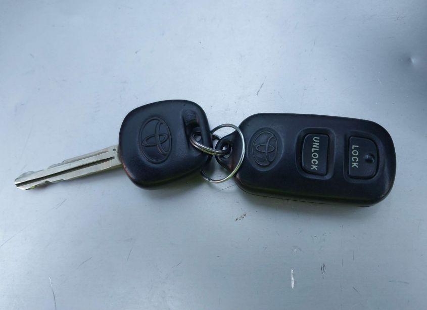 Photo 11 of 2005 Toyota Corolla LE (VIN 1NXBR32E25Z438250)