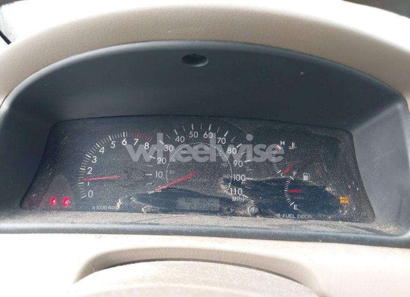 Photo 7 of 2005 Toyota Corolla LE (VIN 1NXBR32E25Z444923)