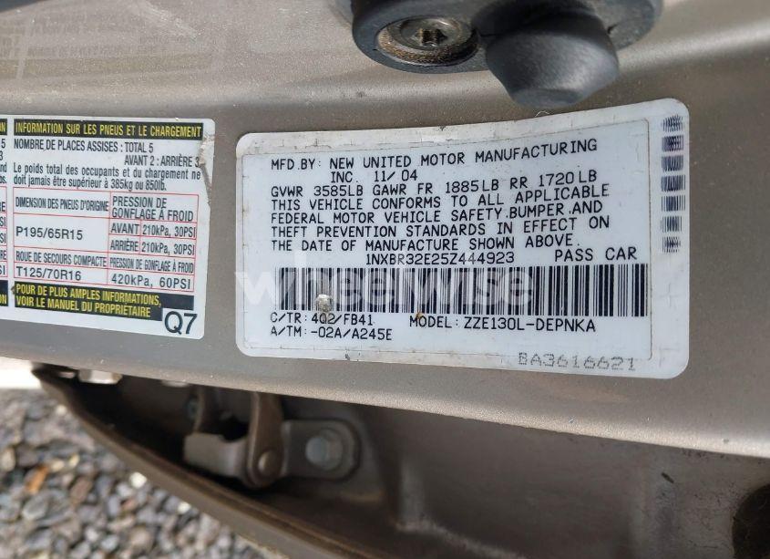 Photo 9 of 2005 Toyota Corolla LE (VIN 1NXBR32E25Z444923)