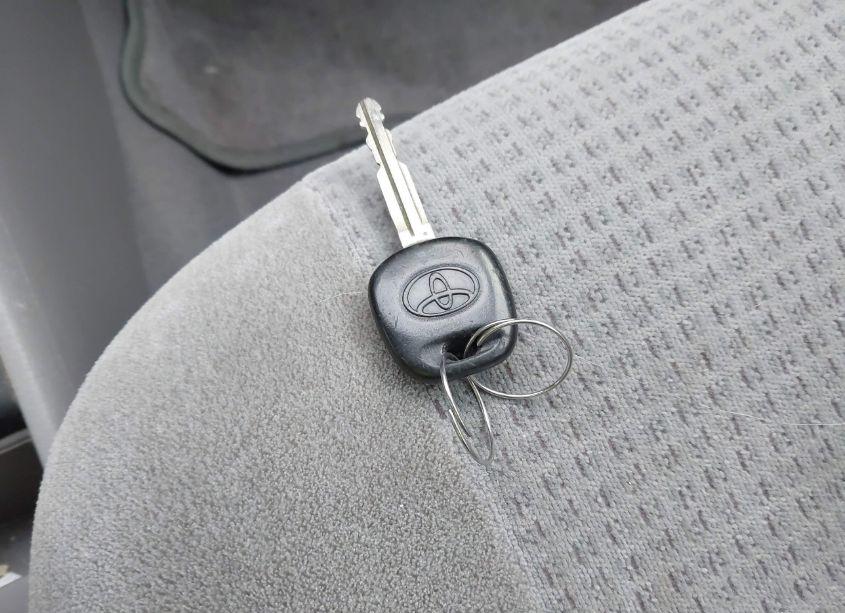 Photo 11 of 2005 Toyota Corolla CE (VIN 1NXBR32E25Z491112)