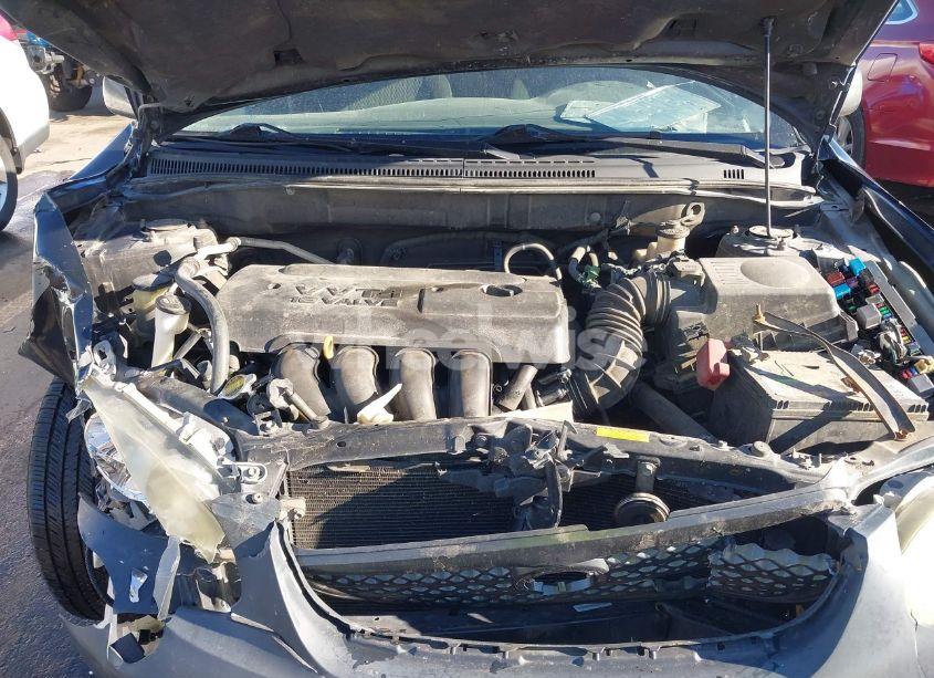 Photo 10 of 2005 Toyota Corolla S (VIN 1NXBR32E25Z494737)