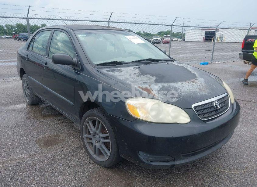 2005 Toyota Corolla CE (VIN 1NXBR32E25Z540180) main photo