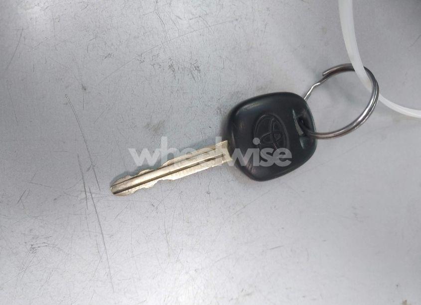 Photo 11 of 2005 Toyota Corolla CE (VIN 1NXBR32E25Z540180)