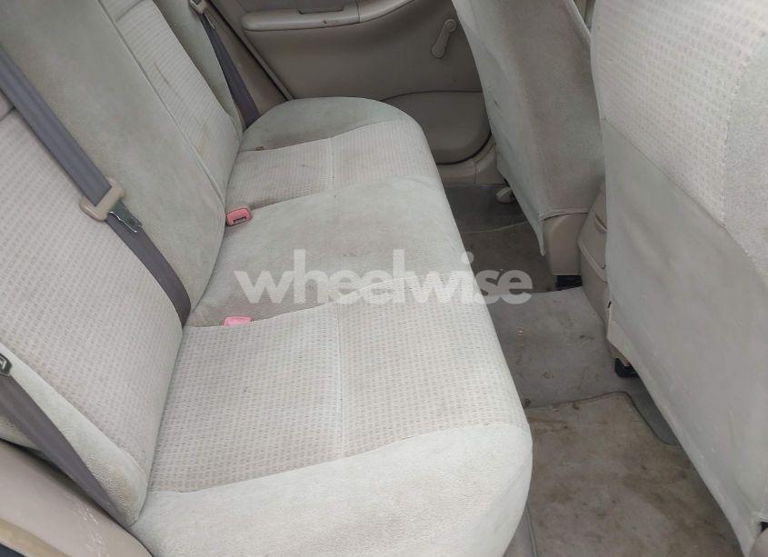 Photo 8 of 2005 Toyota Corolla CE (VIN 1NXBR32E25Z540180)