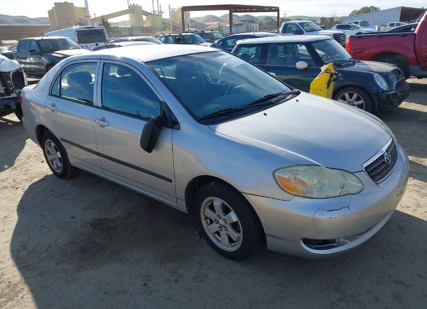 2005 Toyota Corolla CE (VIN 1NXBR32E25Z547436) main photo