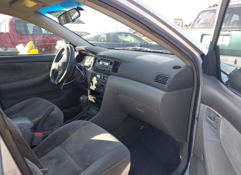 Photo 5 of 2005 Toyota Corolla CE (VIN 1NXBR32E25Z547436)