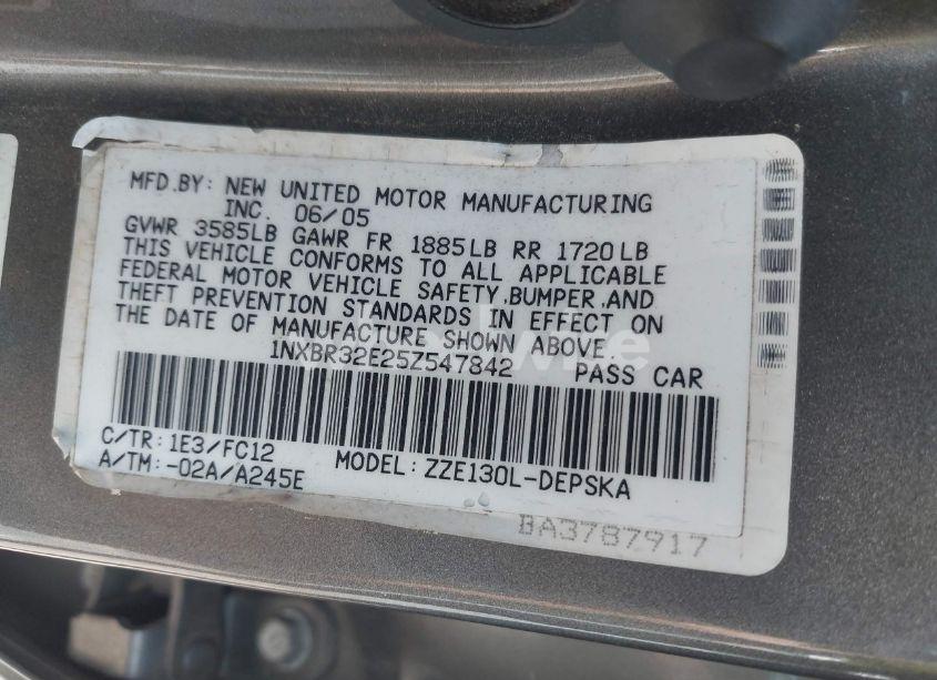 Photo 9 of 2005 Toyota Corolla S (VIN 1NXBR32E25Z547842)