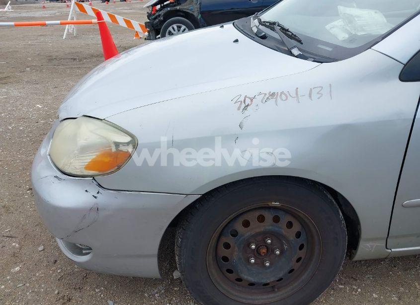 Photo 12 of 2005 Toyota Corolla LE (VIN 1NXBR32E25Z557920)