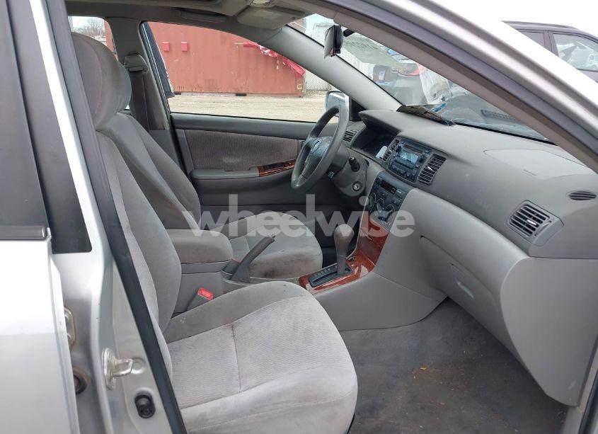 Photo 5 of 2005 Toyota Corolla LE (VIN 1NXBR32E25Z557920)