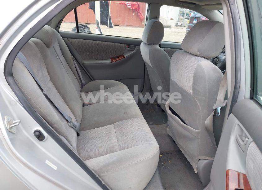 Photo 8 of 2005 Toyota Corolla LE (VIN 1NXBR32E25Z557920)