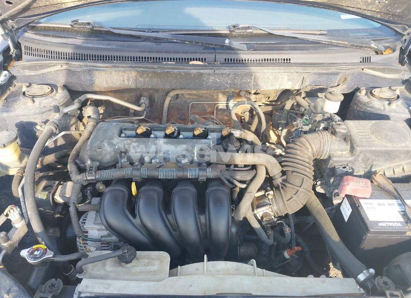 Photo 10 of 2005 Toyota Corolla CE (VIN 1NXBR32E25Z563569)