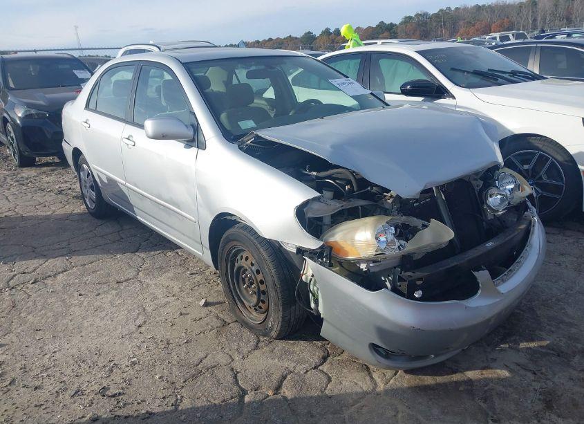2006 Toyota Corolla LE (VIN 1NXBR32E26Z676374) main photo