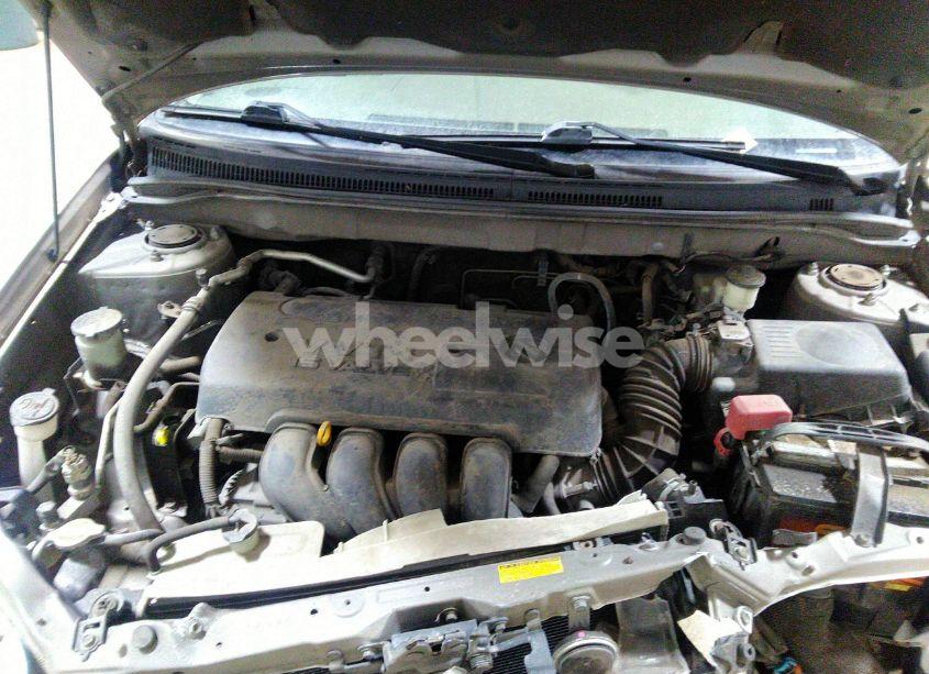 Photo 10 of 2006 Toyota Corolla LE (VIN 1NXBR32E26Z686208)