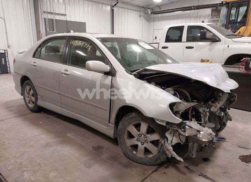 2006 Toyota Corolla S (VIN 1NXBR32E26Z702066) main photo