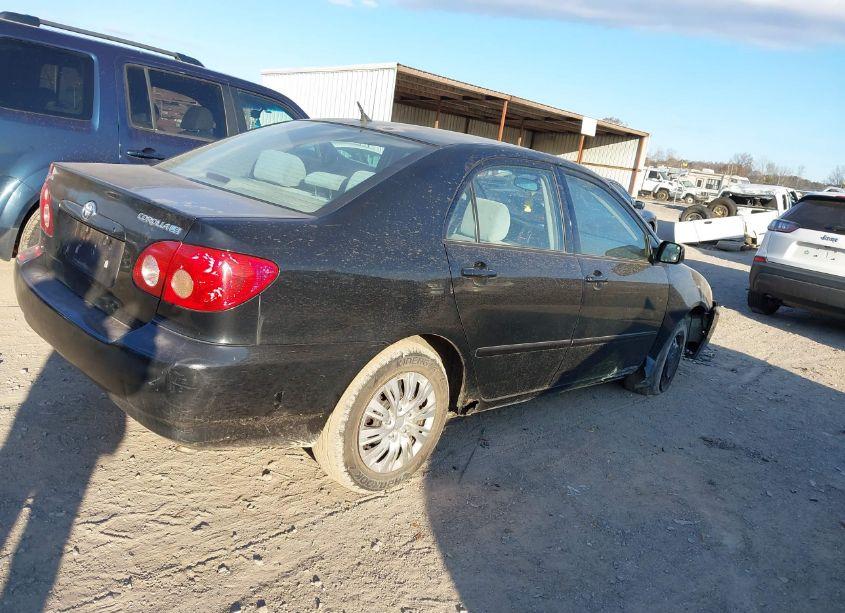 Photo 4 of 2007 Toyota Corolla LE (VIN 1NXBR32E27Z812925)