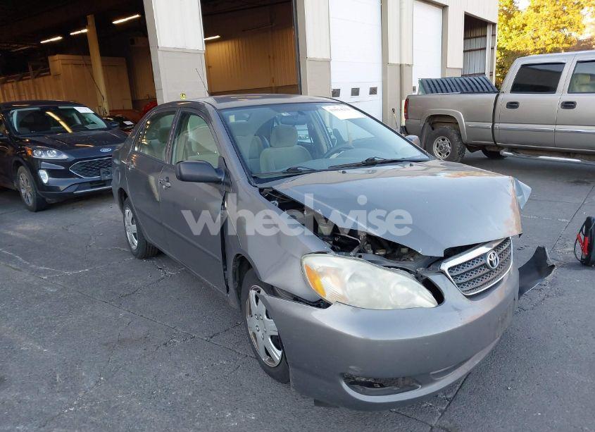 2007 Toyota Corolla CE (VIN 1NXBR32E27Z845570) main photo